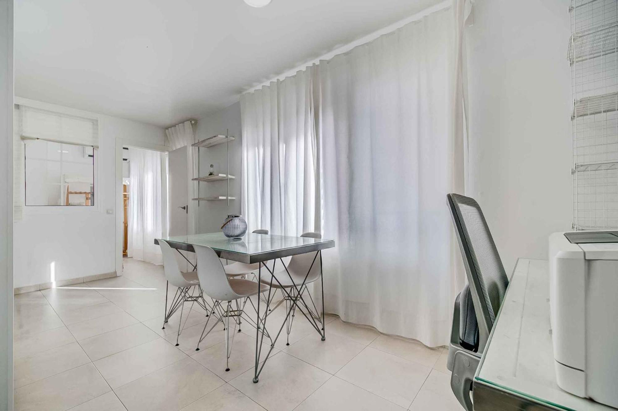 Completo Con Garaje Cerca Del Mar Apartamento Benalmádena