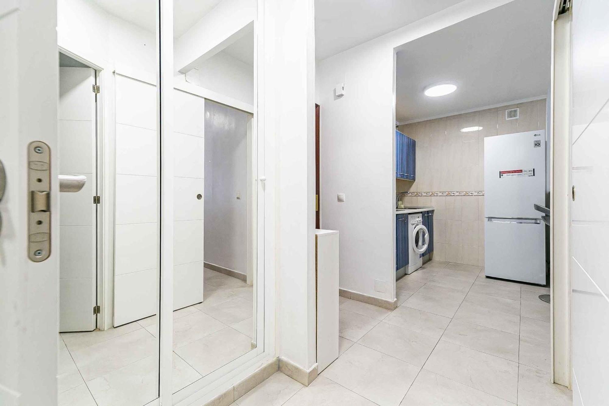 Completo Con Garaje Cerca Del Mar Apartamento