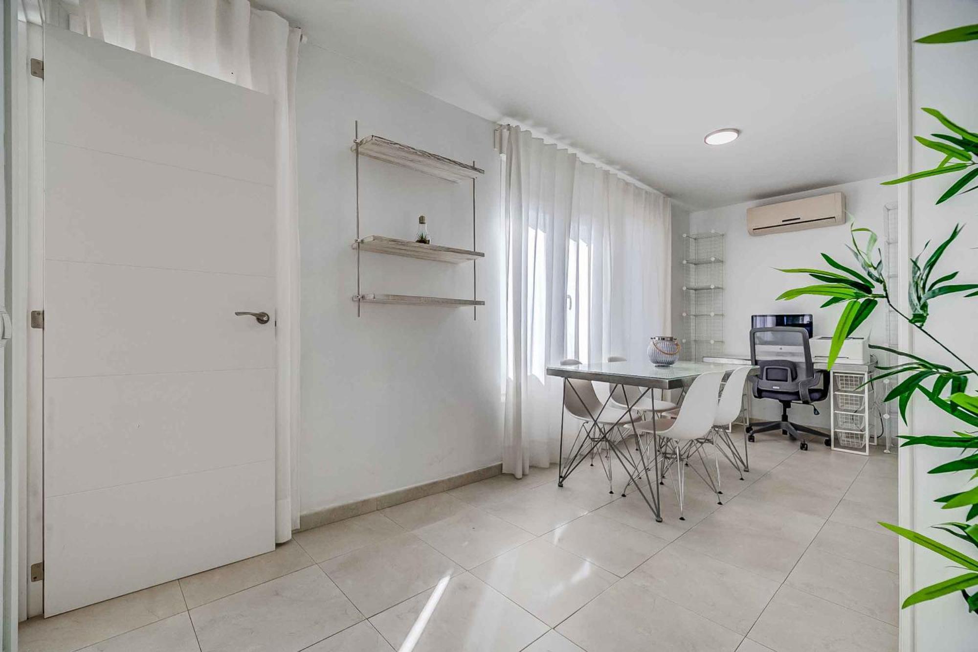 Apartamento Completo Con Garaje Cerca Del Mar Benalmádena