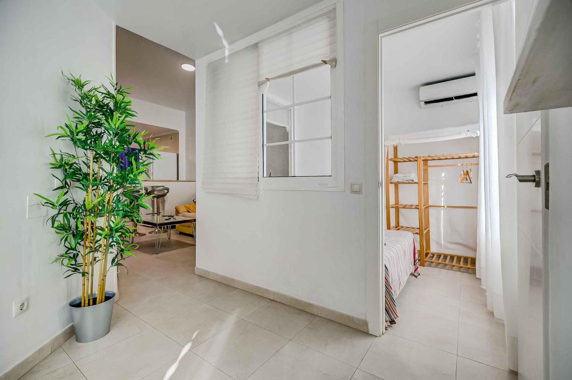 Completo Con Garaje Cerca Del Mar Apartamento